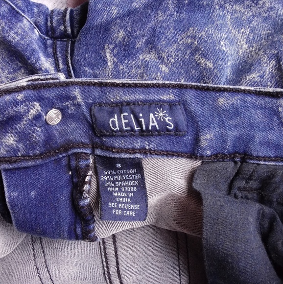 Acid wash blue stretchy jeans - Picture 2 of 3